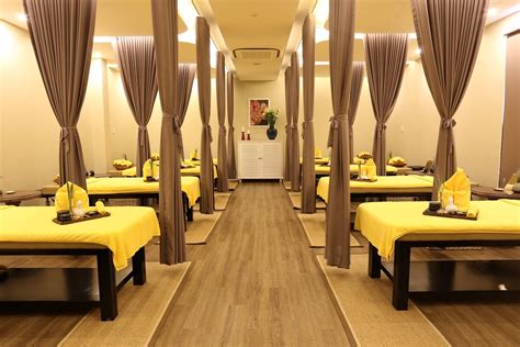 aoknoon|Oakmoon Spa at 233.